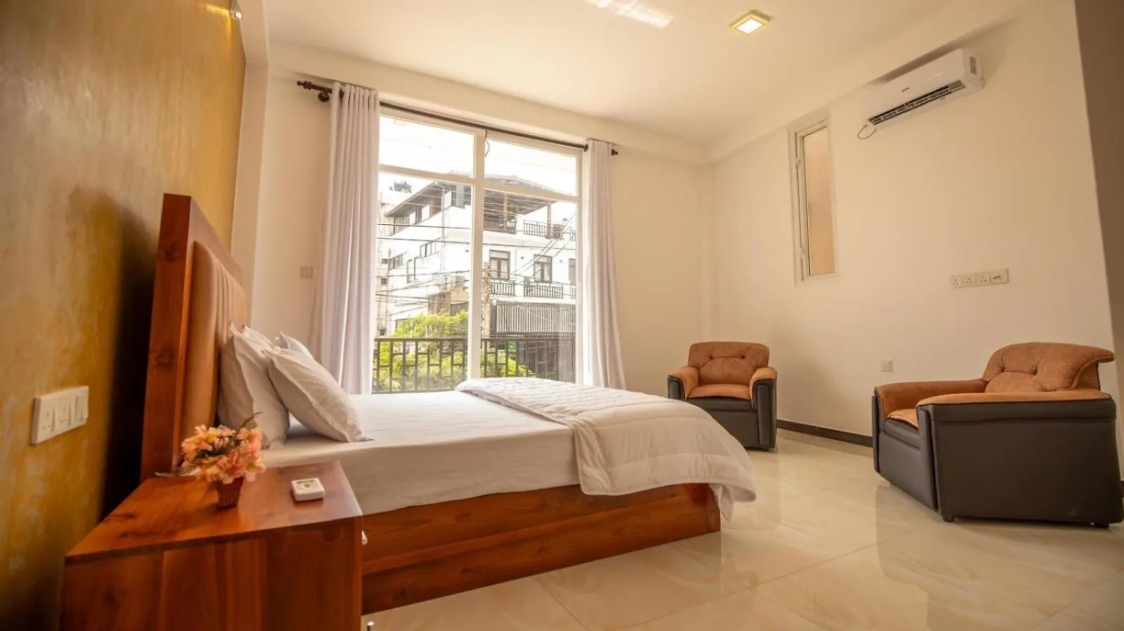Hotel J Lee Negombo 0*,